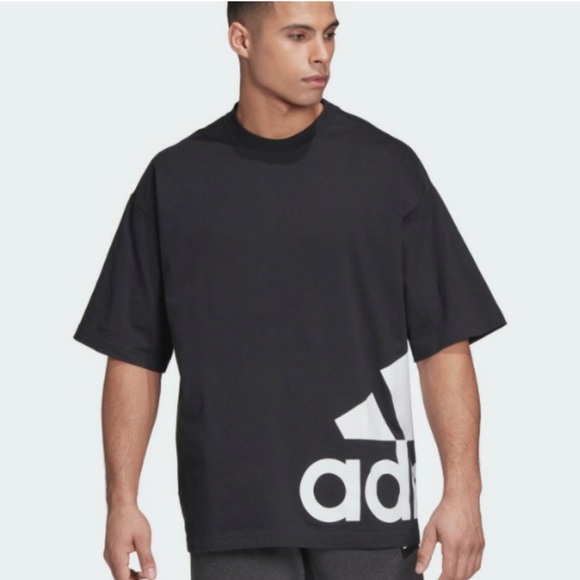 Adidas badge boxy graphic short sleeve tee mens Size Large - Picture 5 of 6